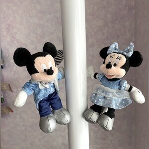 Disney Mickey/Minnie Mouse Magnet Plush Set